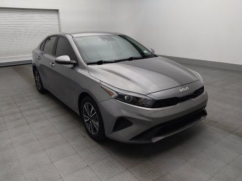 Used 2022 Kia Forte LXS w/ LXS Technology Package FWD image 13