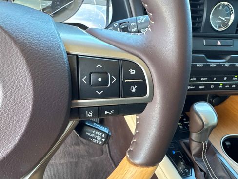 Used 2019 Lexus RX 350 w/ Navigation Package image 30