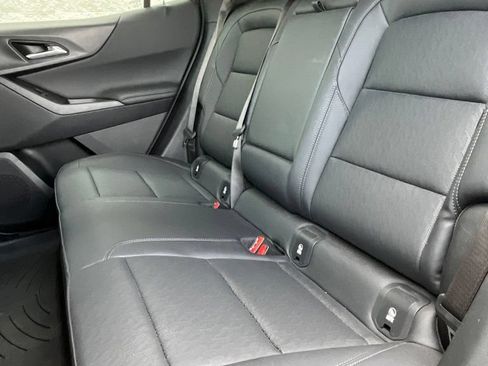 Used 2025 Chevrolet Equinox LT w/ Convenience Package II AWD/4WD image 22