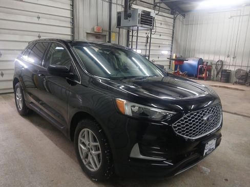 Used 2024 Ford Edge SEL image 4