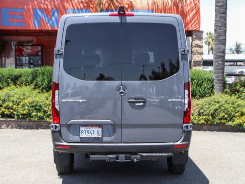Used 2025 Mercedes-Benz Sprinter 2500 image 7