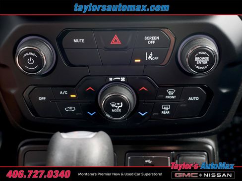 Used 2023 Jeep Renegade Latitude AWD/4WD image 20
