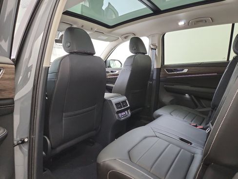 New 2026 Volkswagen Atlas SEL AWD/4WD image 34