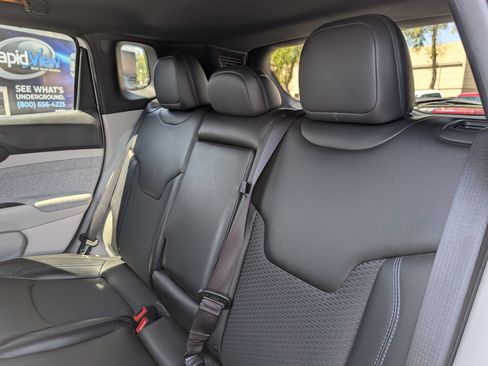 Used 2023 Jeep Compass Latitude w/ Sun and Sound Group AWD/4WD image 23