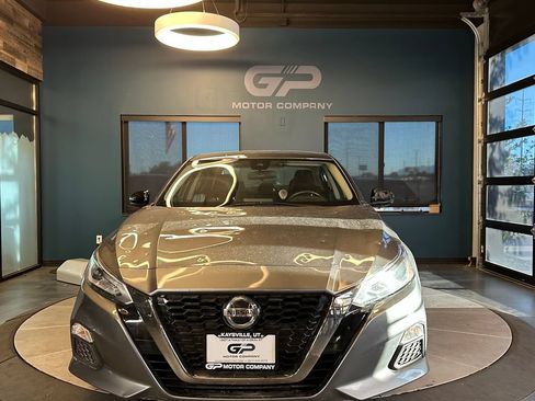 Used 2021 Nissan Altima 2.5 SR FWD image 8