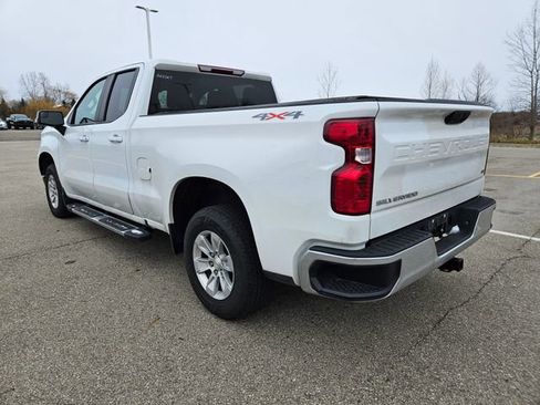 Used 2023 Chevrolet Silverado 1500 LT w/ Protection Package AWD/4WD image 5