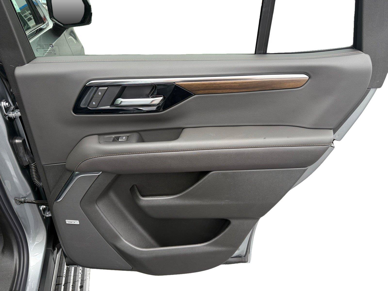 New 2026 Chevrolet Tahoe High Country AWD/4WD image 25