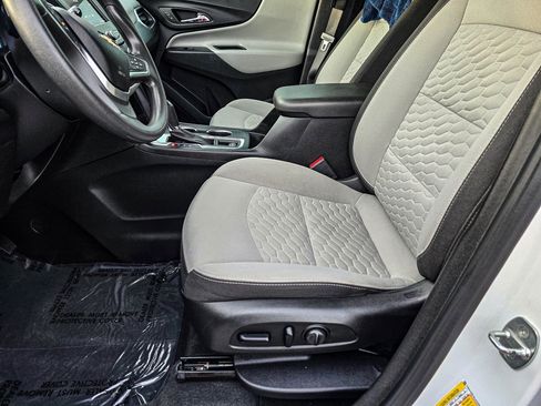 Used 2020 Chevrolet Equinox LT image 15