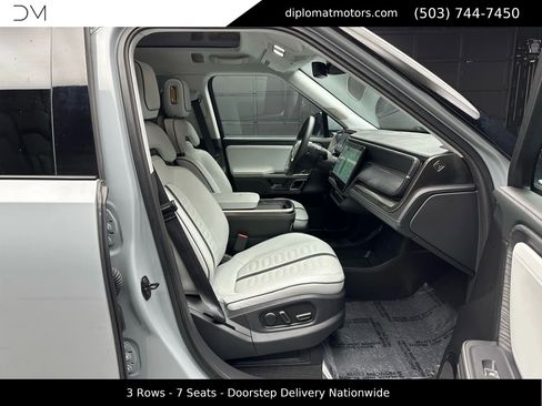 Used 2023 Rivian R1S Adventure image 18