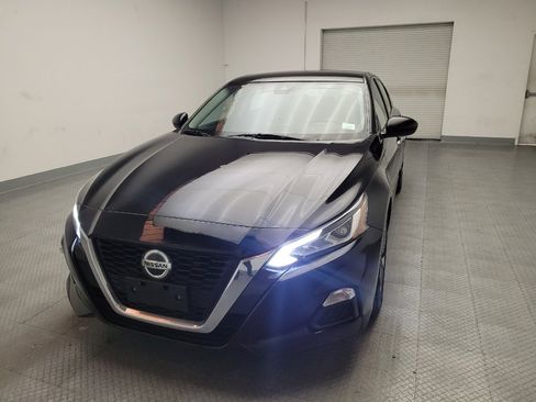 Used 2022 Nissan Altima 2.5 SV image 15