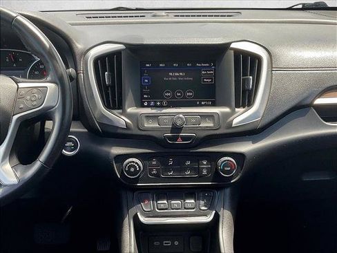Used 2021 GMC Terrain SLE FWD image 8