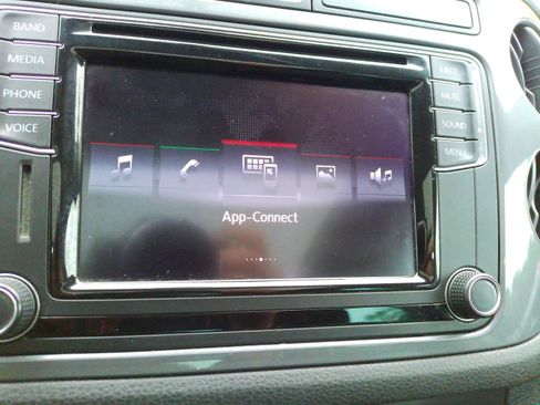 Used 2017 Volkswagen Tiguan Wolfsburg Edition AWD/4WD image 23