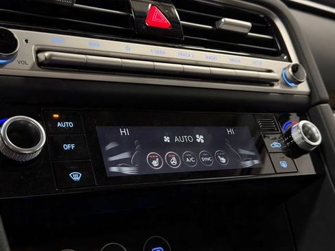 New 2026 Genesis G70 2.5T image 20