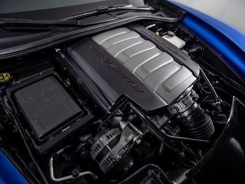 Used 2016 Chevrolet Corvette Stingray Coupe w/ 2LT Preferred Equipment Group image 46