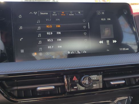 New 2026 Nissan Kicks SR image 13