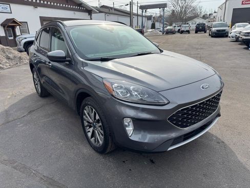 Used 2022 Ford Escape Titanium AWD/4WD image 17