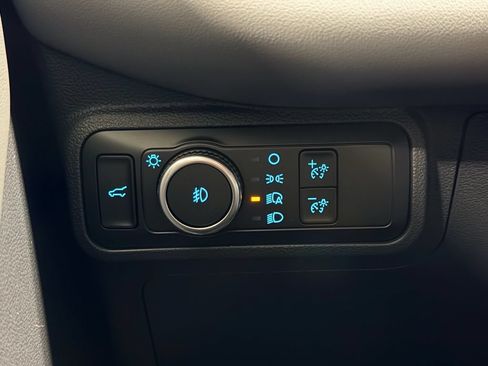 New 2026 Ford Explorer Active w/ Active Comfort Package RWD image 24