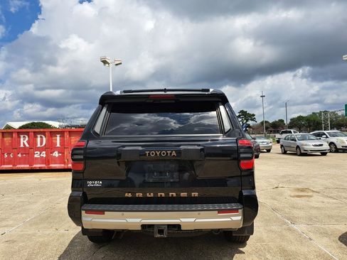 Used 2025 Toyota 4Runner Limited RWD image 5
