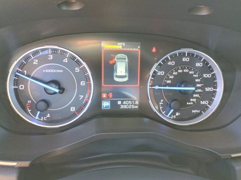 Certified 2022 Subaru Ascent Limited w/ Technology Package image 32