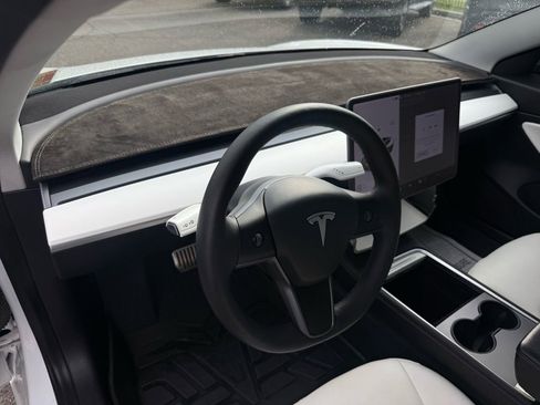 Used 2021 Tesla Model 3 Long Range image 17
