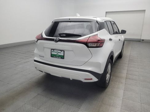 Used 2024 Nissan Kicks S FWD image 9