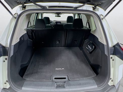 Used 2022 Nissan Rogue SV image 24