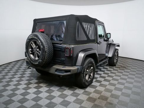 Used 2017 Jeep Wrangler Sahara image 32