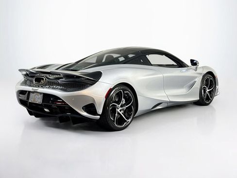 Used 2024 McLaren 750S RWD image 11