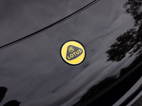 New 2025 Lotus Emira image 16