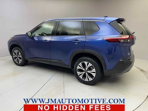 Used 2022 Nissan Rogue SV AWD/4WD image 3