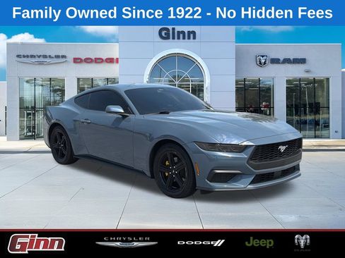 Used 2025 Ford Mustang Coupe RWD image 1