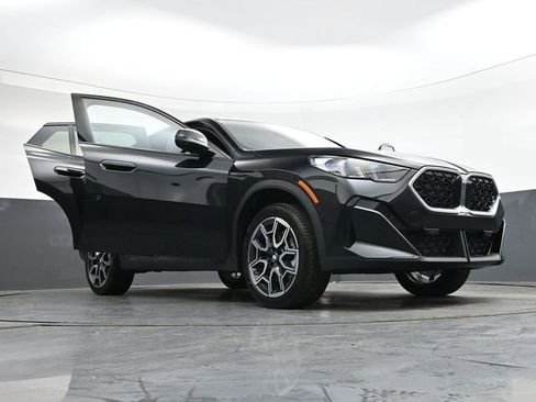New 2026 BMW X2 xDrive28i w/ Technology Package image 39