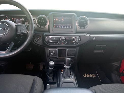 Used 2023 Jeep Gladiator Sport AWD/4WD image 11