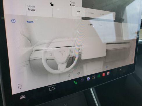 Used 2021 Tesla Model Y Long Range AWD/4WD image 28