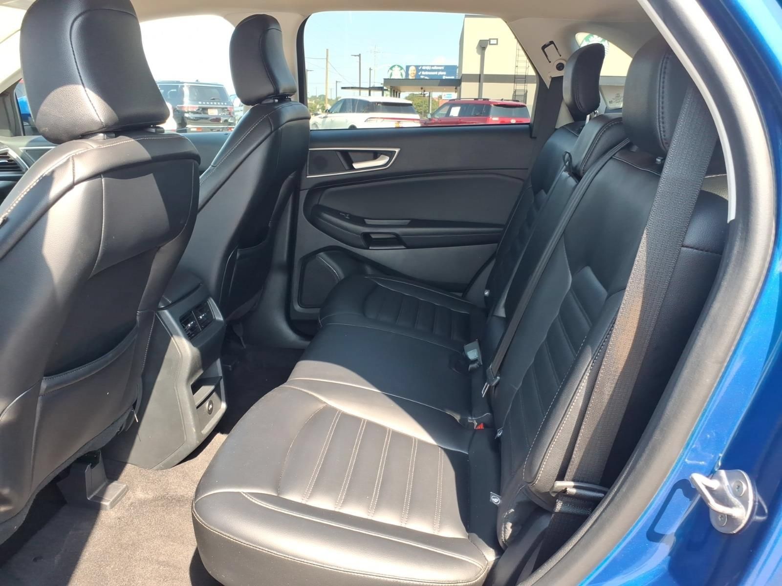 Used 2024 Ford Edge SEL AWD/4WD image 11