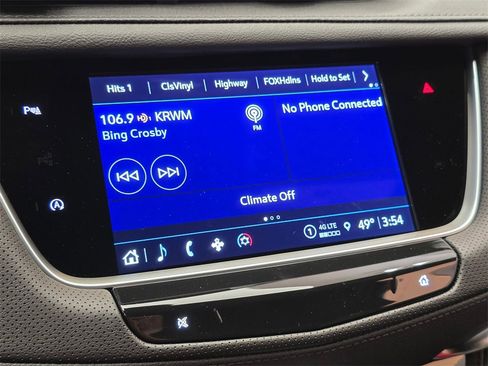 New 2025 Cadillac XT5 Luxury image 28