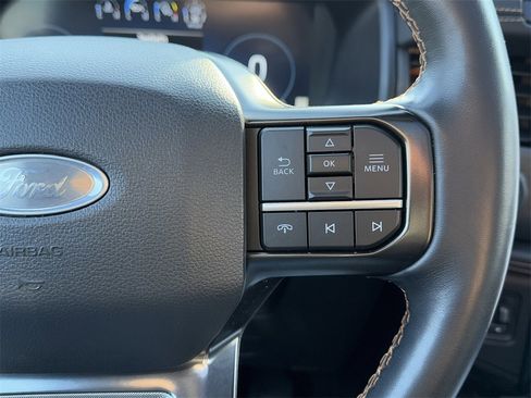 Used 2024 Ford Expedition Platinum image 30