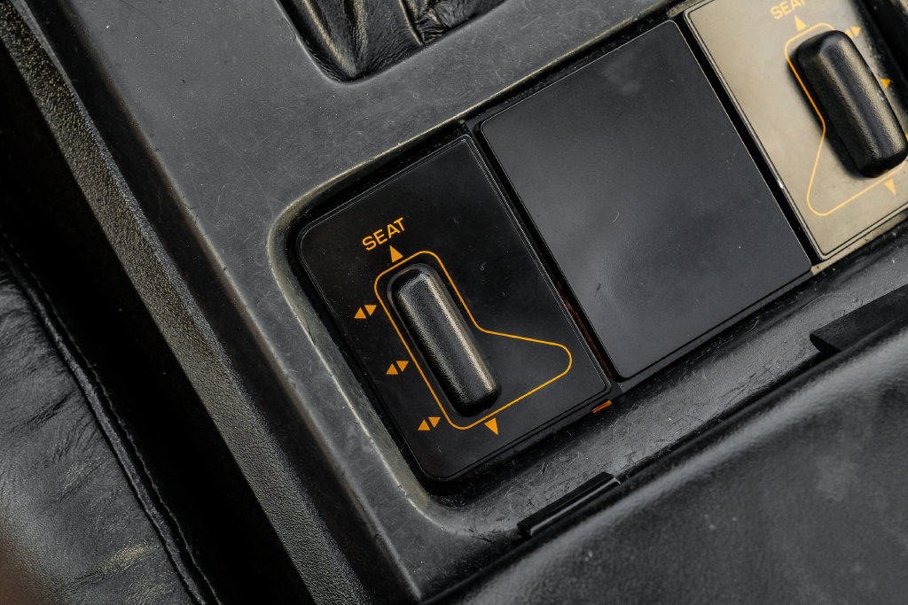 Used 1993 Chevrolet Corvette Coupe RWD image 18