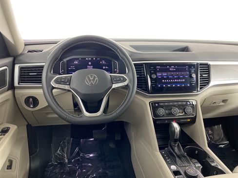 Used 2023 Volkswagen Atlas SE AWD/4WD image 19