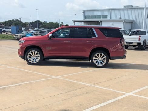 Used 2021 Chevrolet Tahoe Premier w/ Premium Package RWD image 8