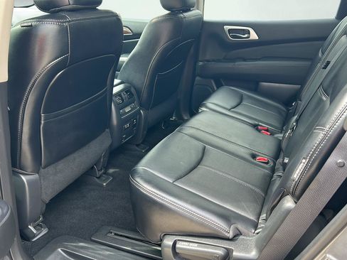 Used 2020 Nissan Pathfinder Platinum AWD/4WD image 23