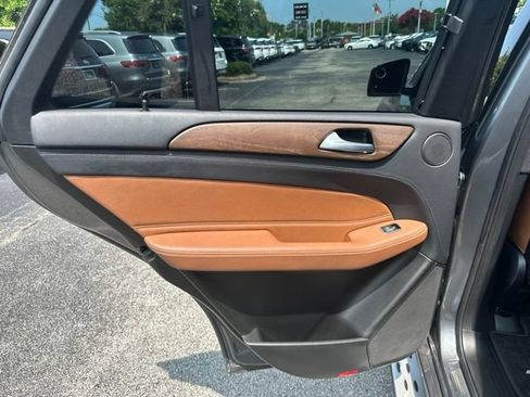 Certified 2018 Mercedes-Benz GLE 43 AMG 4MATIC image 34