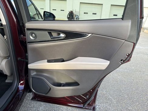 Certified 2023 Lincoln Nautilus Reserve w/ Equipment Group 201A image 16