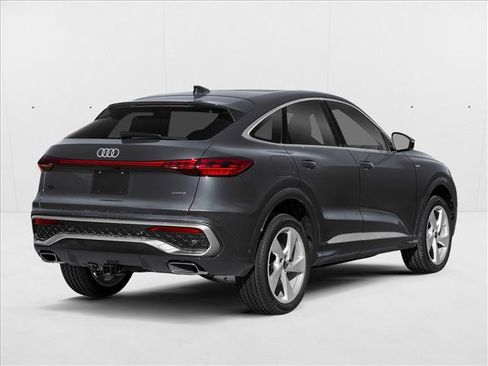 New 2026 Audi Q5 Premium Plus AWD/4WD image 2