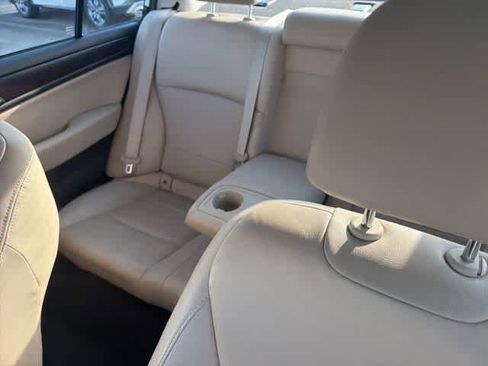 Used 2017 Subaru Legacy 2.5i Limited image 14