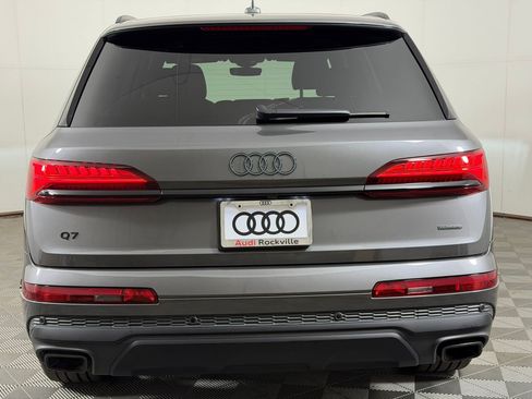 Used 2025 Audi Q7 2.0T Premium w/ Convenience Plus Package AWD/4WD image 10