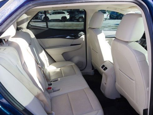 Used 2022 Buick Envision Essence w/ Technology Package I image 34