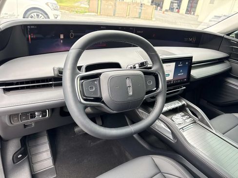 New 2026 Lincoln Nautilus Premier AWD/4WD image 29