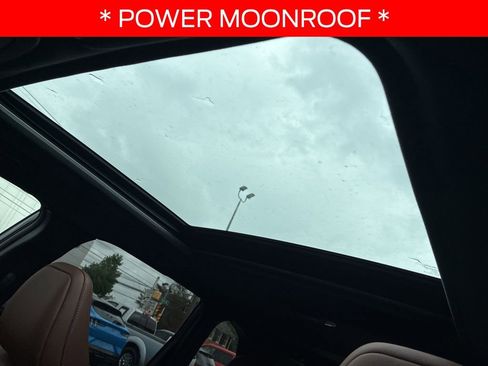 Used 2025 Subaru Forester Touring image 10