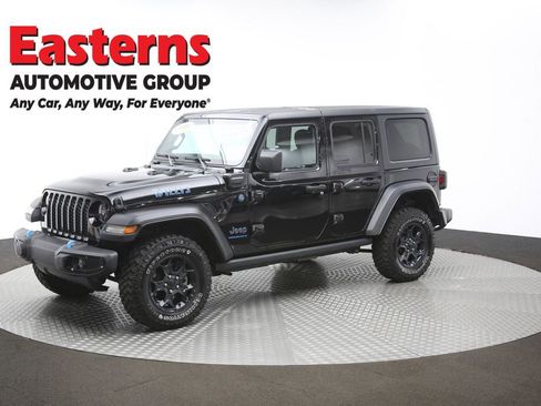 Used 2023 Jeep Wrangler Unlimited w/ Dual Top Group image 62